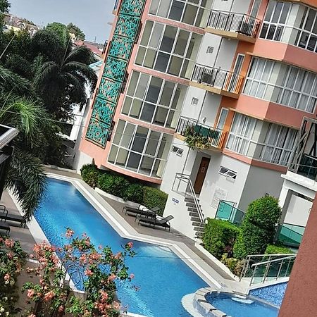 Lancris Residence Paranaque City Exterior photo